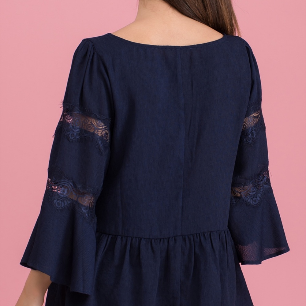 FASHION TOP - Picture 2 of 4
